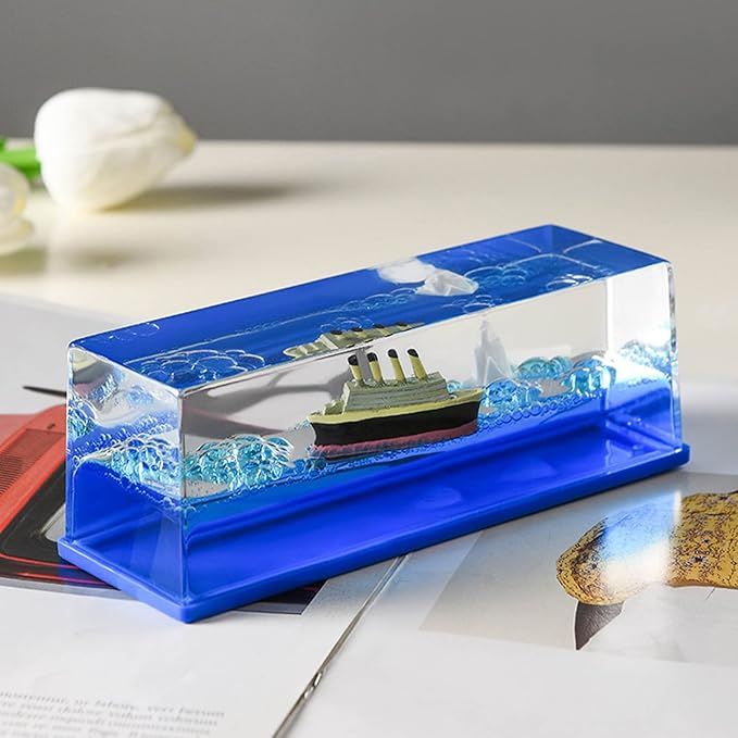 Cruise Ship Blue|سفينة سياحية زرقاء
