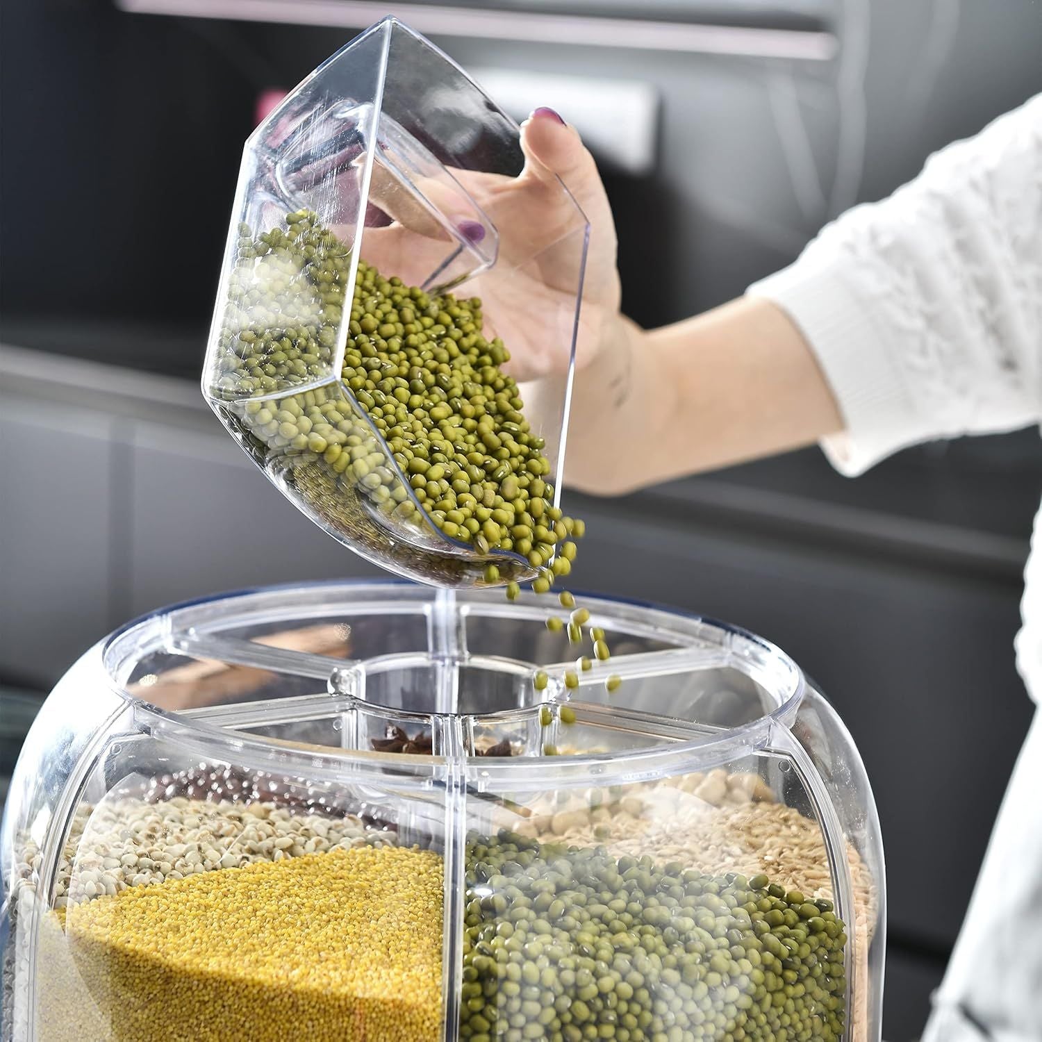 360 Degree Rotating Dry Food Dispenser|موزع طعام جاف دوار 360 درجة